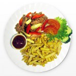 Naudanlihaa ja ranskalaiset