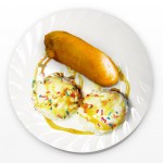 Friteerattu banaani ja jäätelöä